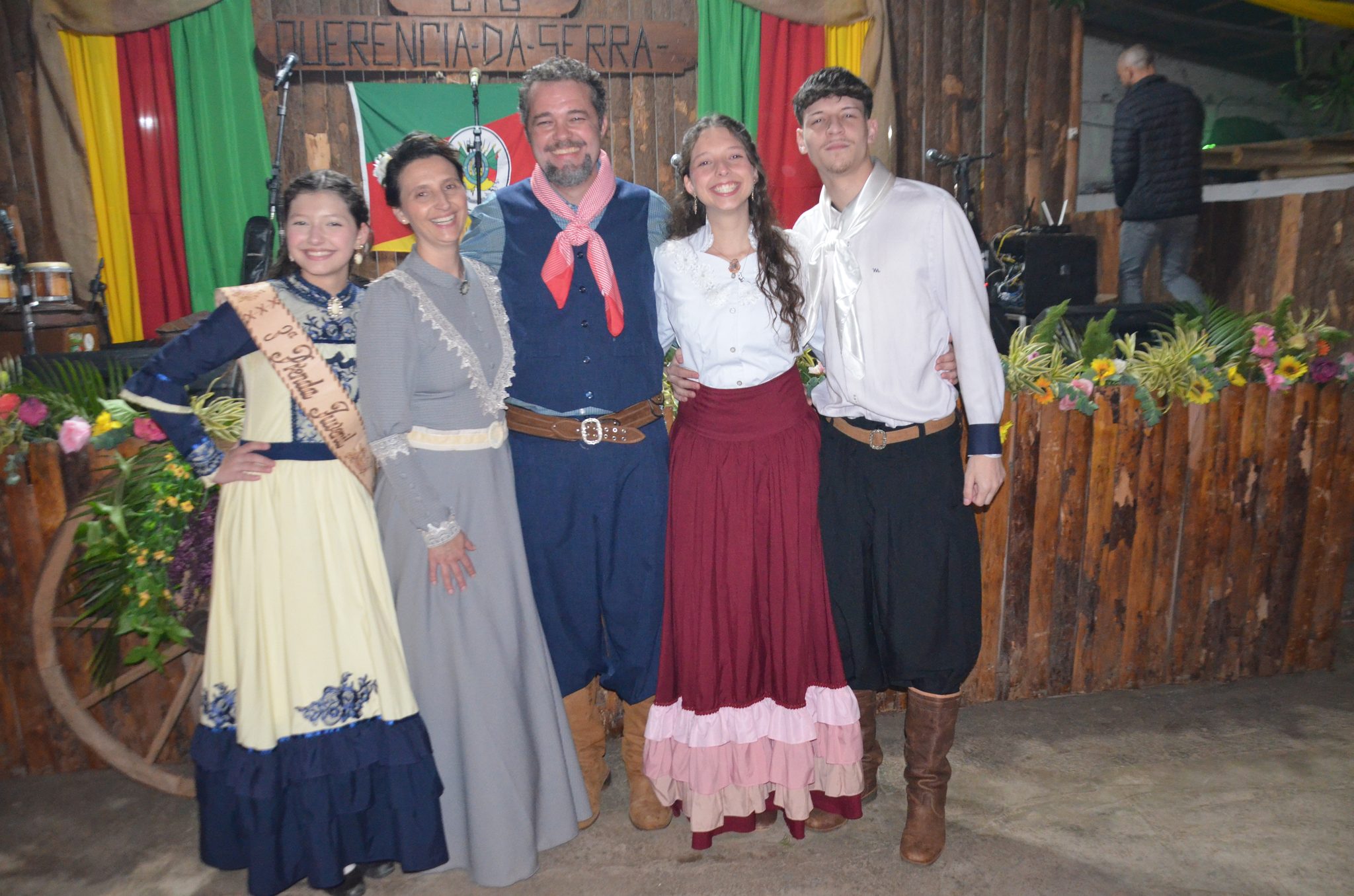 Baile à Moda Antiga - CTG Querência da Serra - Seberi