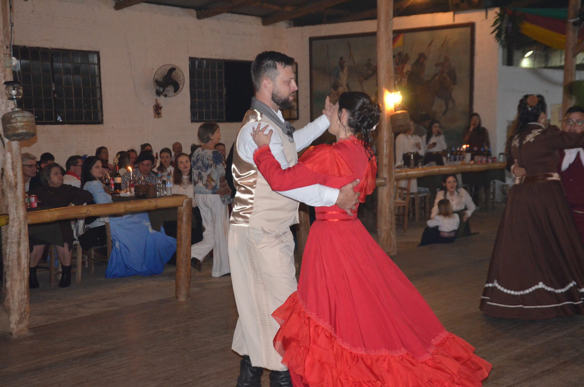 Baile à Moda Antiga - CTG Querência da Serra - Seberi