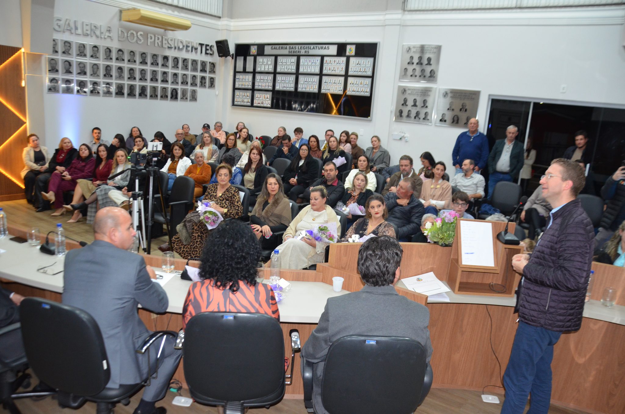 Seberi - Inauguração da Galeria Lilás Câmara