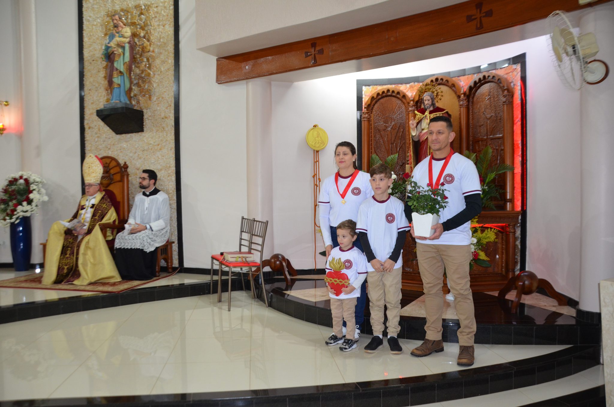 Vista Alegre - Paróquia Sagrado Coração de Jesus é elevada a Santuário Diocesano