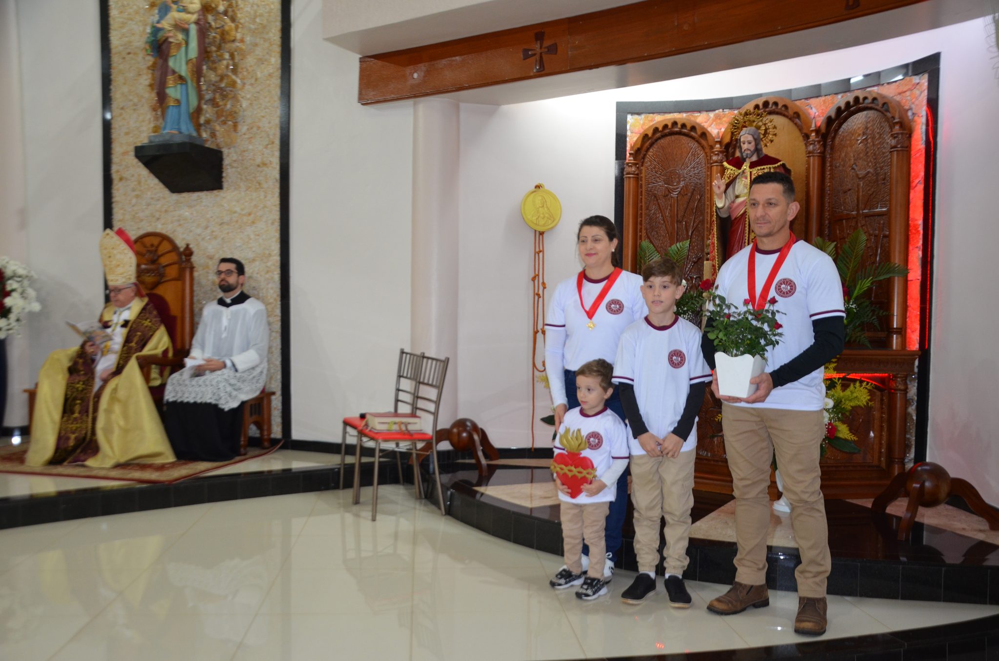 Vista Alegre - Paróquia Sagrado Coração de Jesus é elevada a Santuário Diocesano