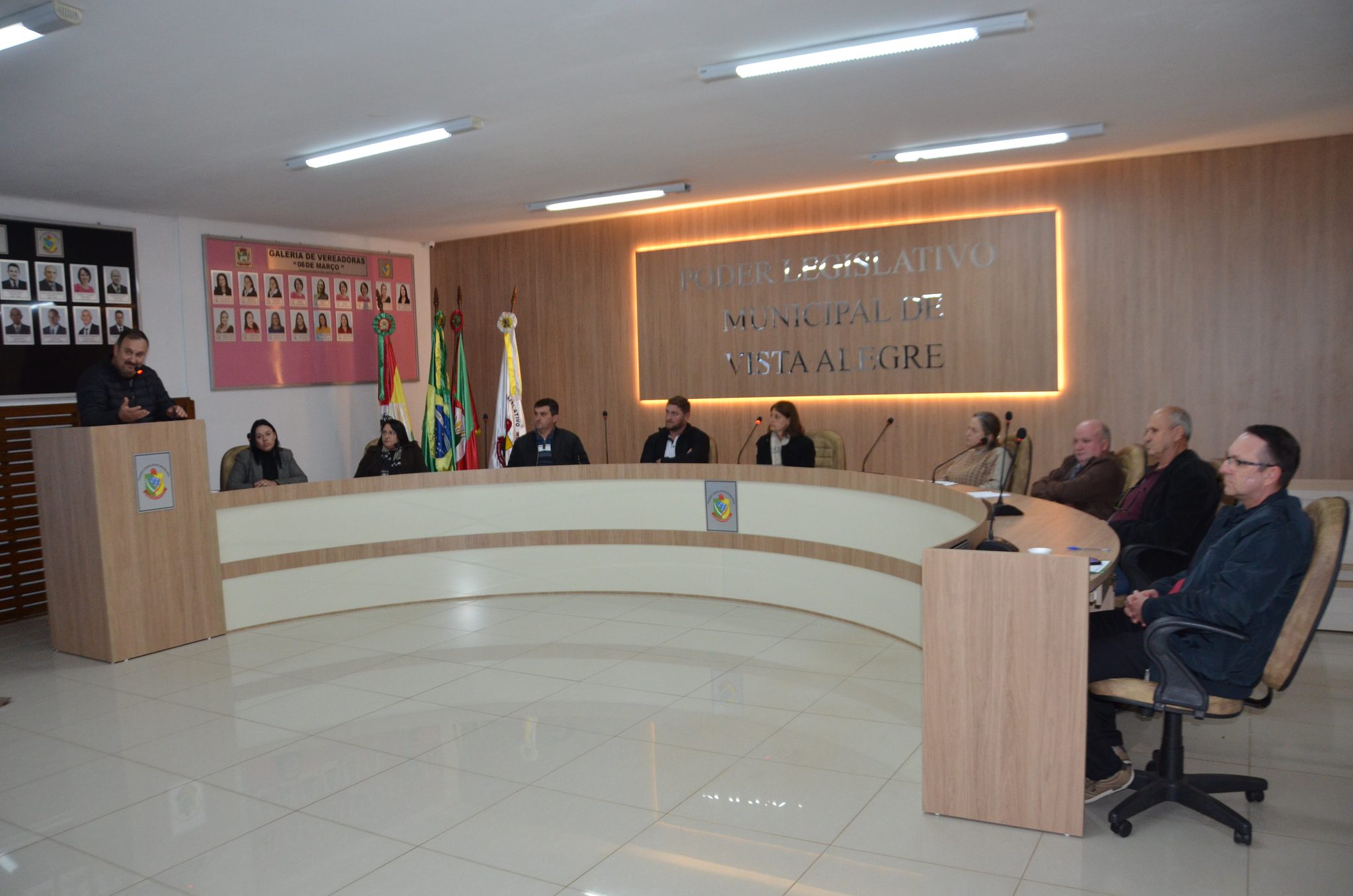 Vista Alegre - Moção de Aplausos à Paróquia e Santuário Sagrado Coração de Jesus e ao cônego Leandro Piffer