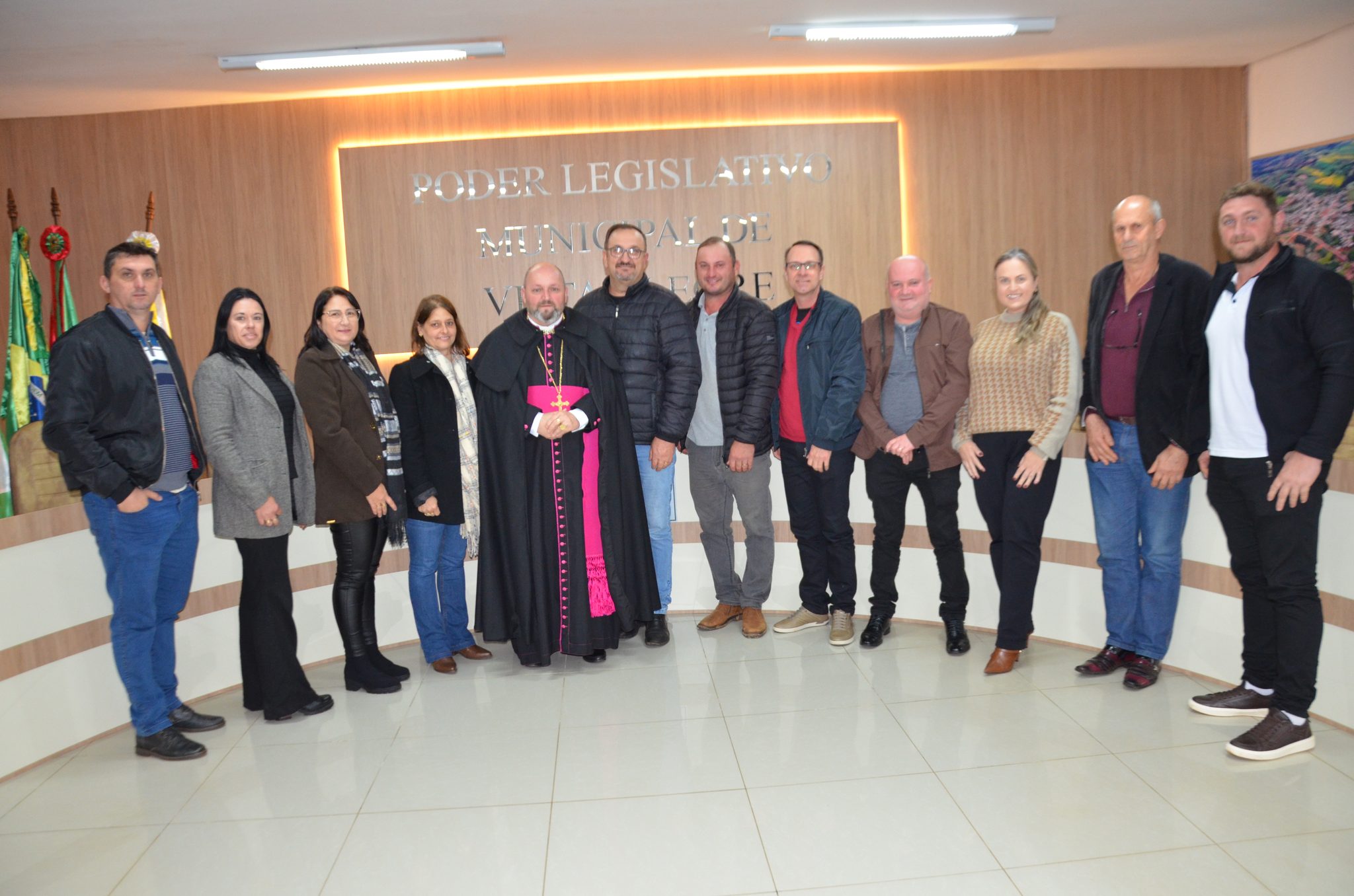 Vista Alegre - Moção de Aplausos à Paróquia e Santuário Sagrado Coração de Jesus e ao cônego Leandro Piffer