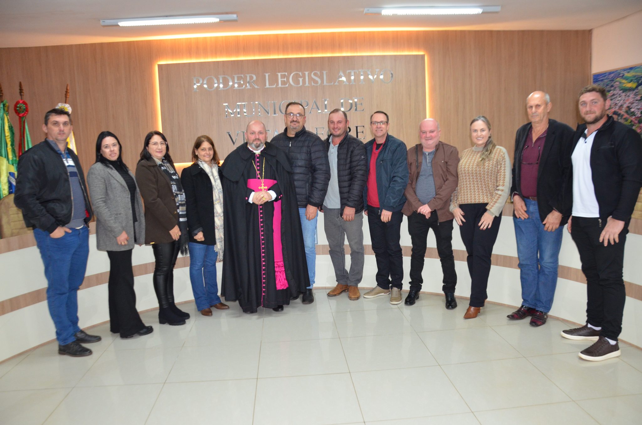 Vista Alegre - Moção de Aplausos à Paróquia e Santuário Sagrado Coração de Jesus e ao cônego Leandro Piffer