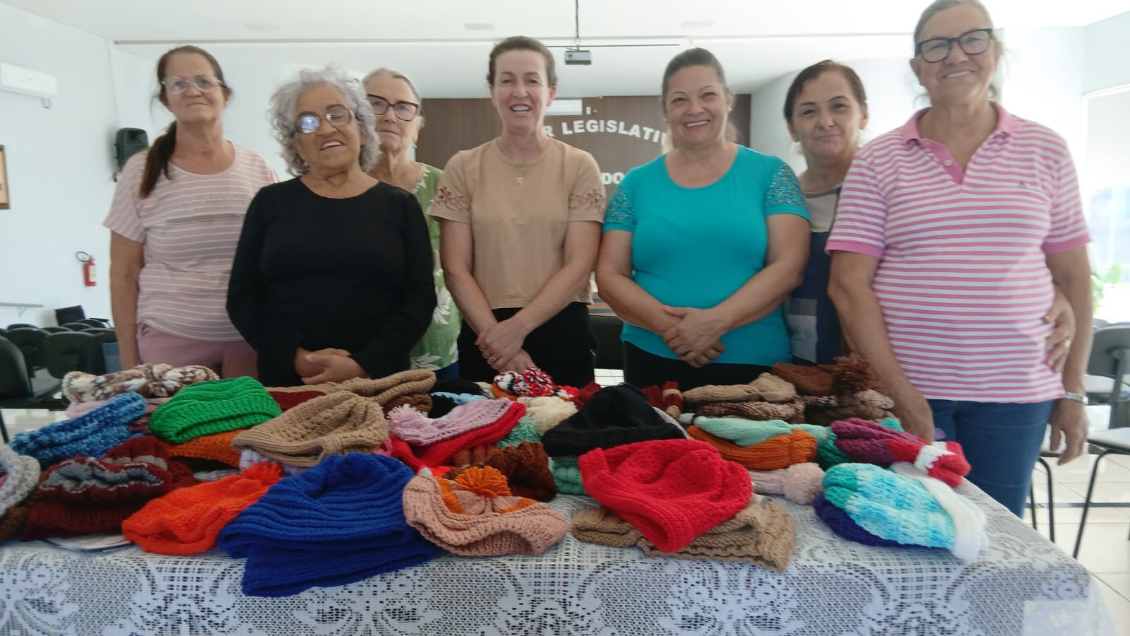 Projeto Tricô e Crochê Solidário reúne voluntárias e produz peças para famílias de Cristal do Sul