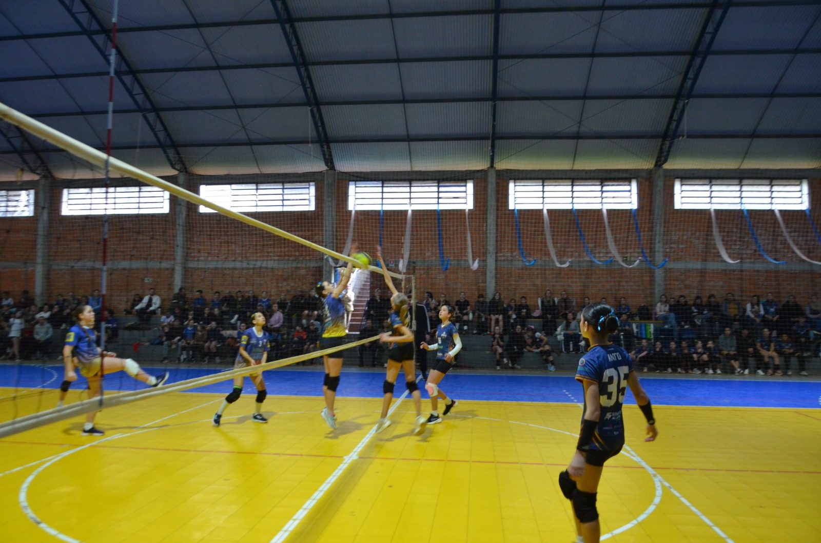 Etapa final do Circuito Regional de Vôlei
