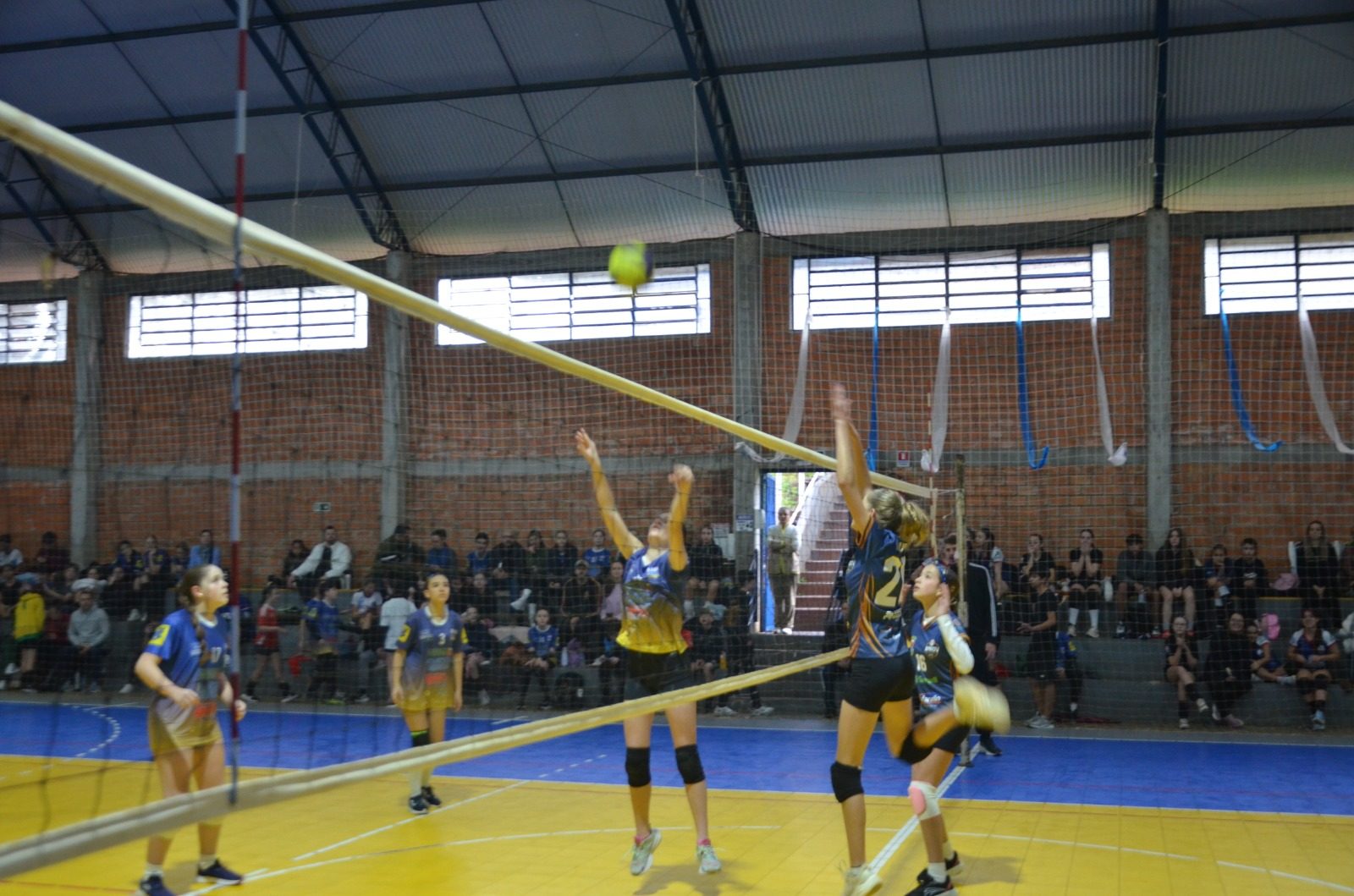 Etapa final do Circuito Regional de Vôlei