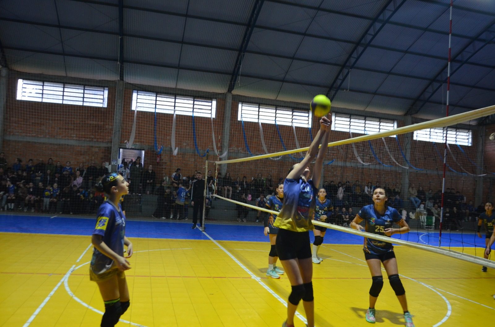 Etapa final do Circuito Regional de Vôlei