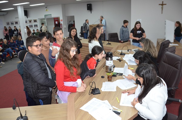 FW - eleição dos Vereadores Mirins na Câmara