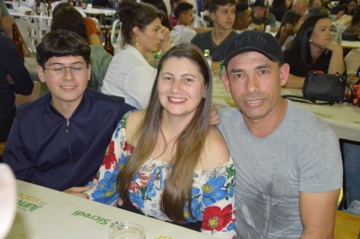 Grêmio Castelinho celebra 62 anos com jantar-dançante