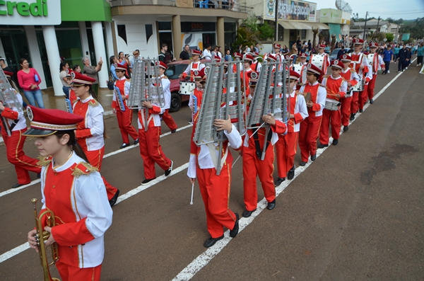 Cristal do Sul - desfile cívico