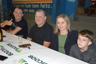 Grêmio Castelinho celebra 62 anos com jantar-dançante