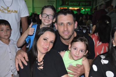 Grêmio Castelinho celebra 62 anos com jantar-dançante
