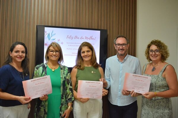 Prefeitura de Frederico Westphalen - Homenagem às mulheres