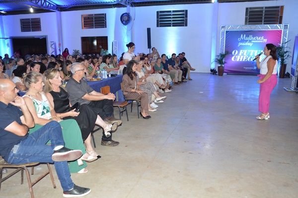 Evento Mulheres Pensando Politica- Com a presença da deputada Silvana Covatti