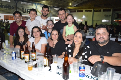 Grêmio Castelinho celebra 62 anos com jantar-dançante