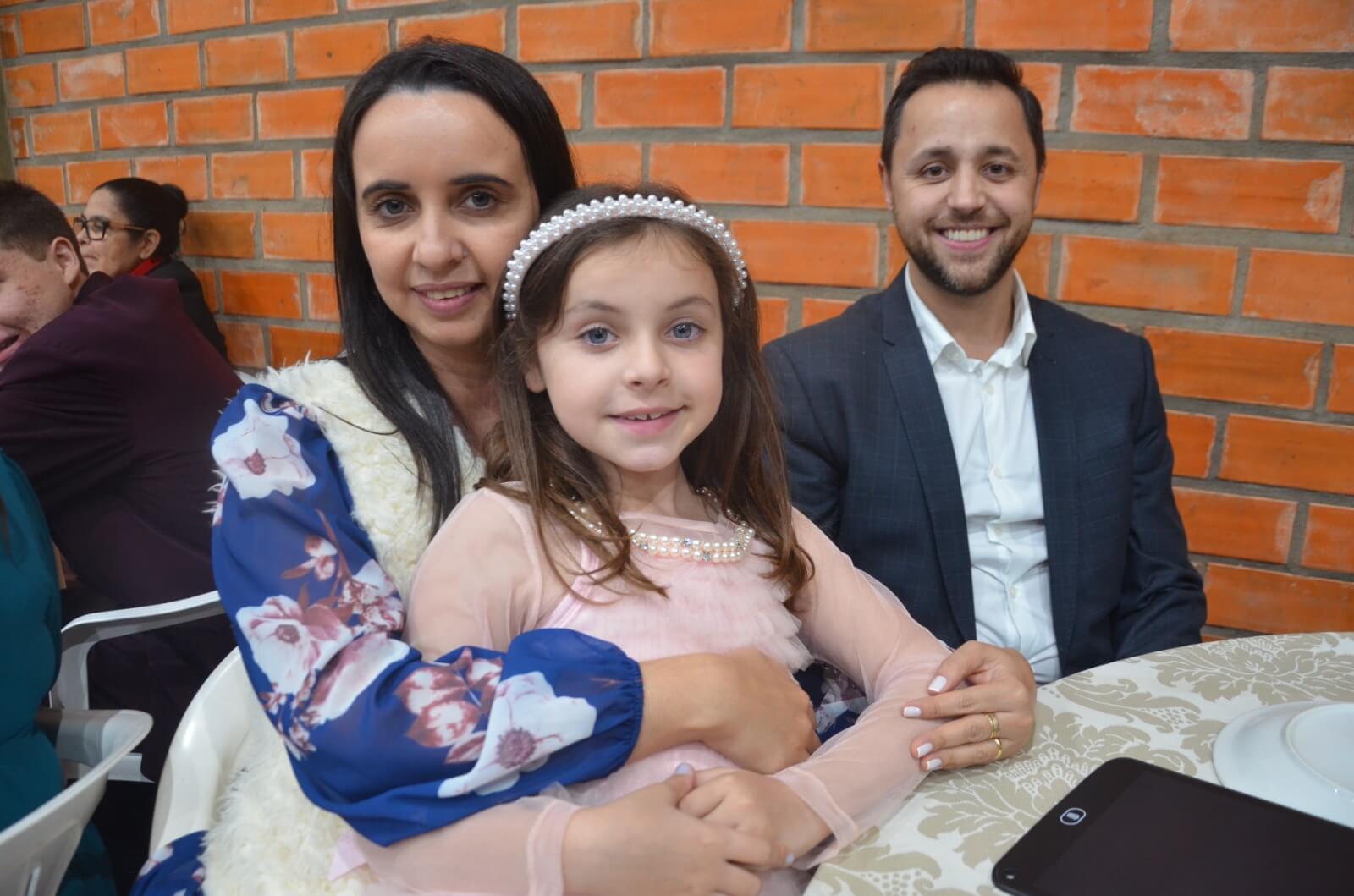 Pastor Pery é homenageado em culto